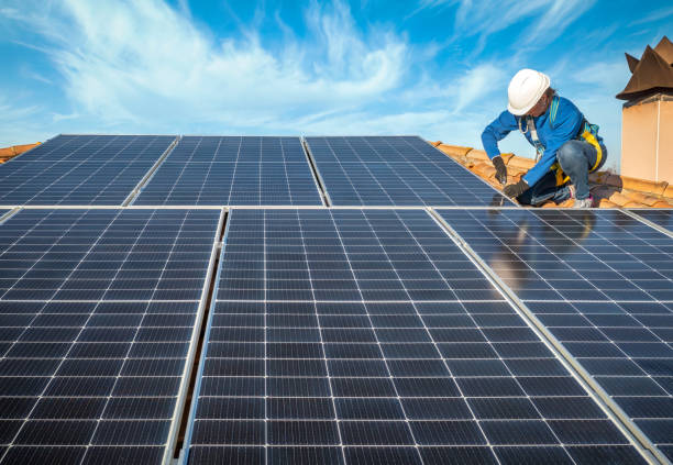 Best Solar Panel Roofing Installation  in Sheboygan Falls, WI